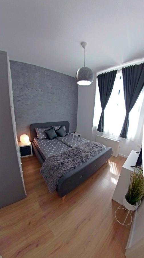 Mitra Luxury Apartments Sjumen Eksteriør bilde